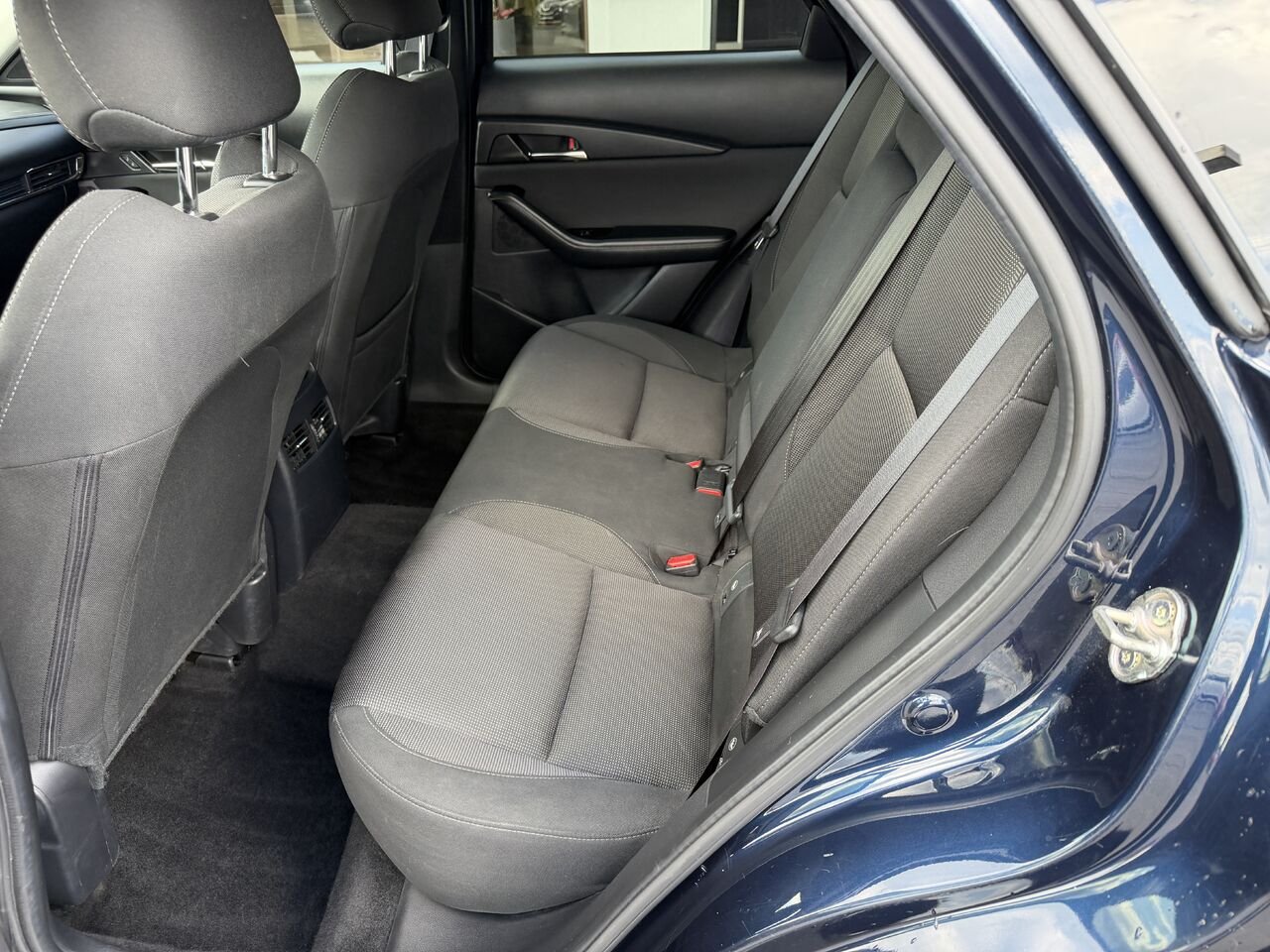 2024 Mazda CX-30 Blue Lac Mégantic - photo #10