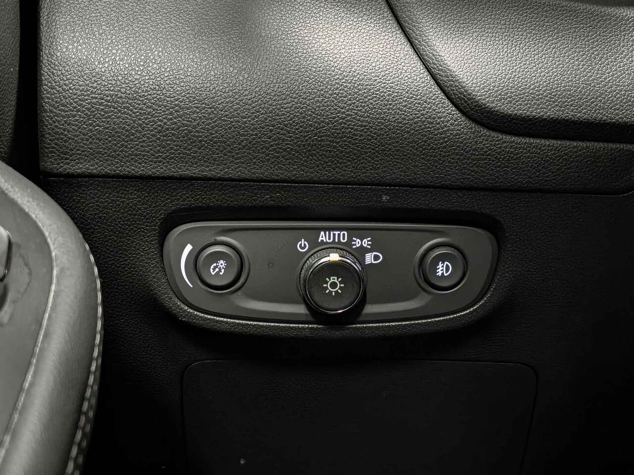BUICK ENCORE GX AWD Select Toit Pano Sièges Chauffants 2023 Blanc Sherbrooke - photo #16