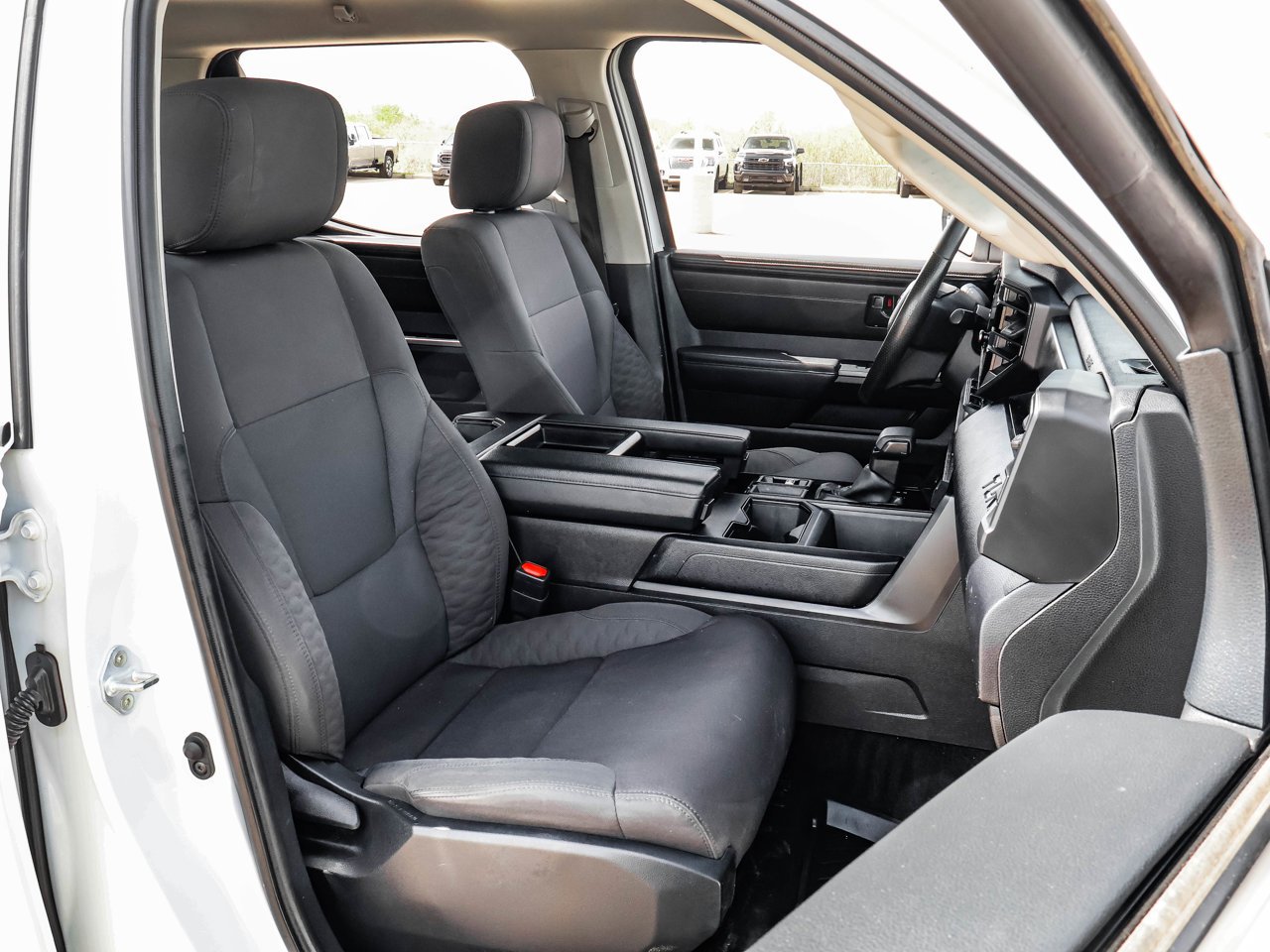 2024 Toyota Tundra 4x4 Crewmax SR White Sherwood Park - photo #14