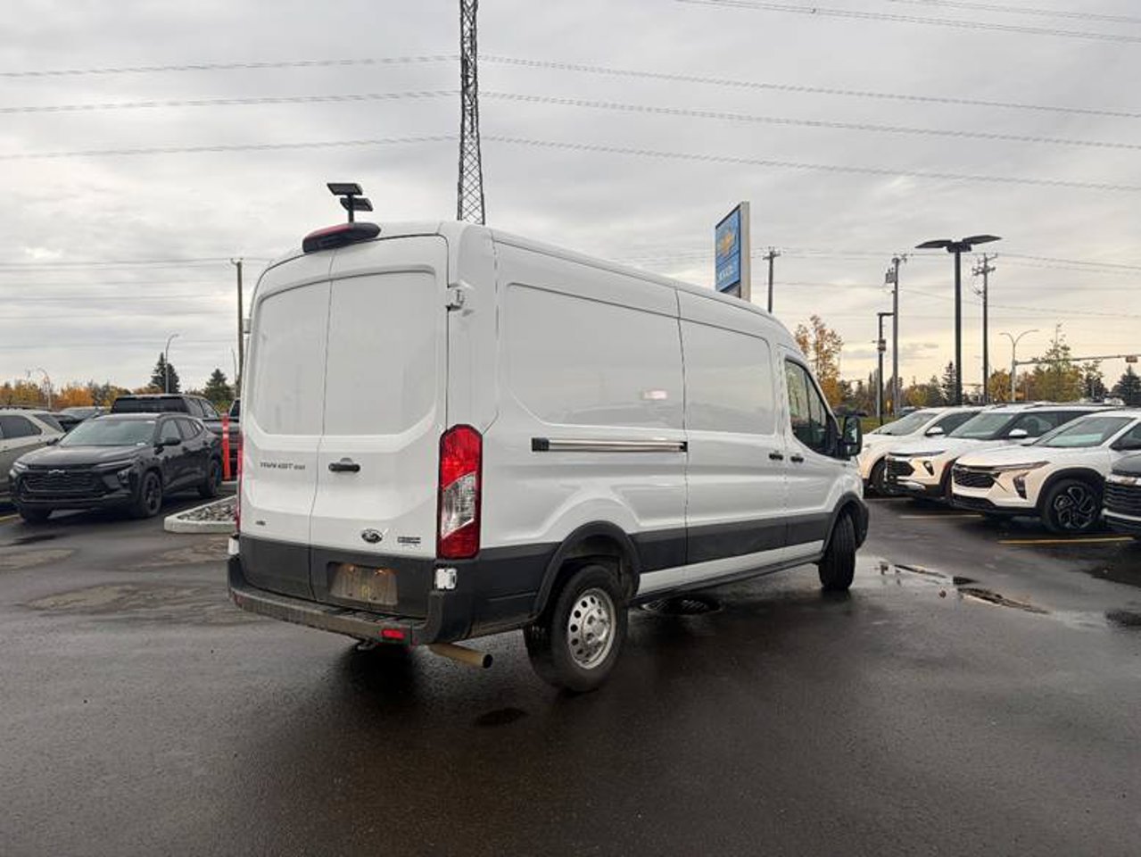 2025 Ford Transit Cargo Van T-250 148 Med Rf 9070 GVWR AWD White Sherwood Park - photo #4