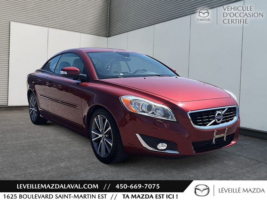2012 Volvo C70 2012 Red