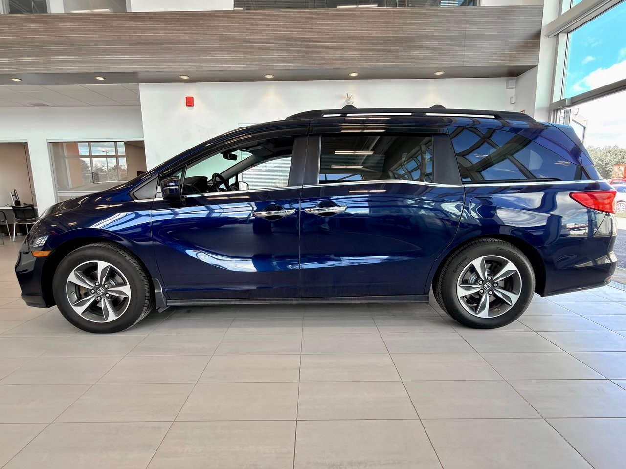 2018 Honda Odyssey Blue Notre-Dame-des-Prairies - photo #6