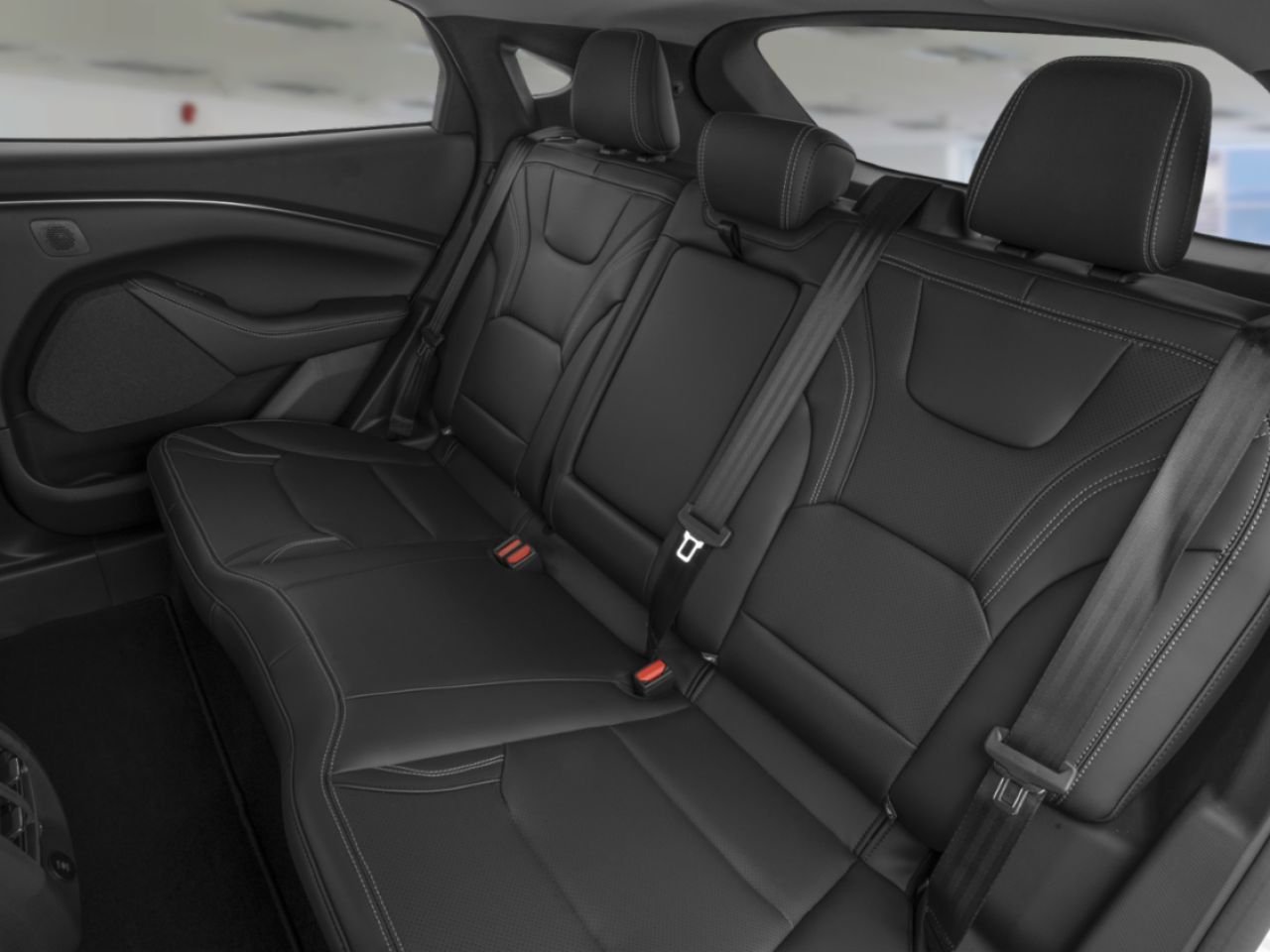2026 Ford Mustang Mach-E Race Red Sainte-Julienne - photo #4