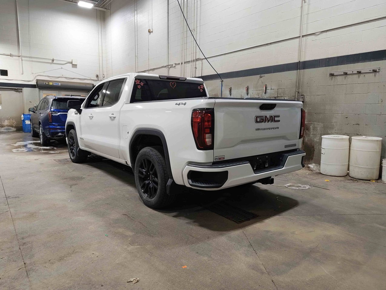 2023 GMC Sierra 1500 4WD Crew Cab 147 Elevation White Sherwood Park - photo #4
