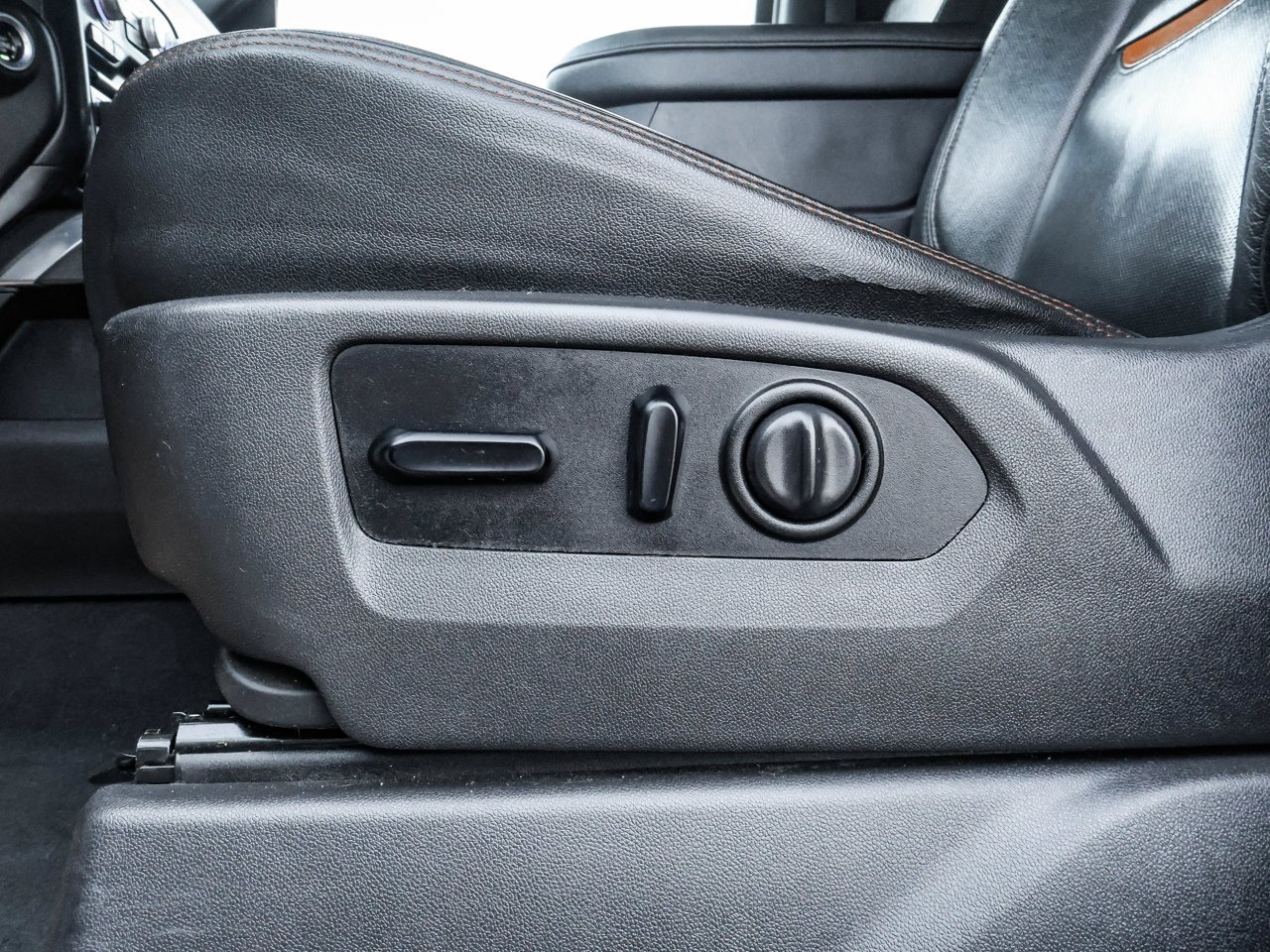 2019 GMC Sierra 1500 4WD Crew Cab 157 AT4 White Sherwood Park - photo #21