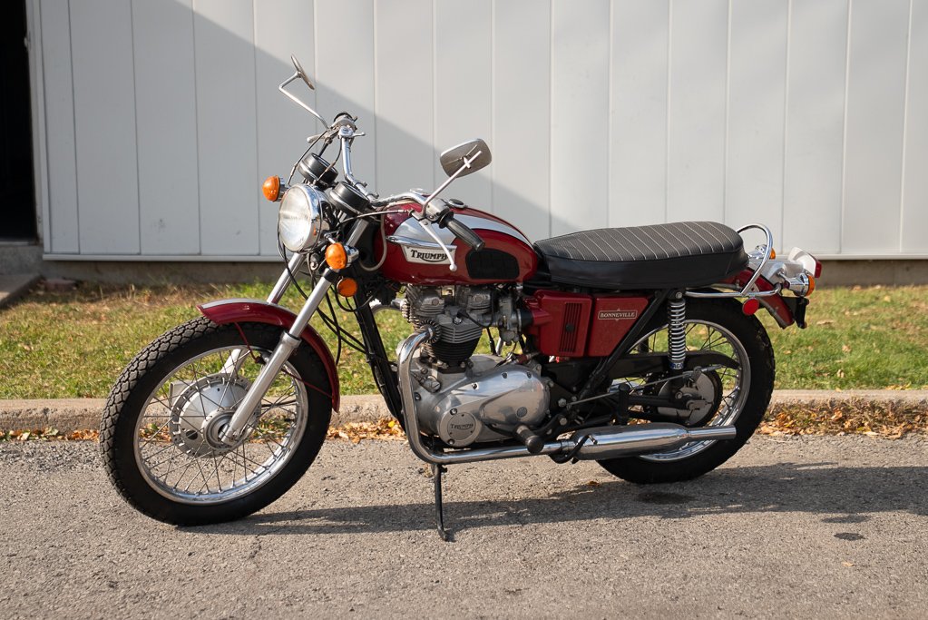 Triumph Bonneville 1972 Montréal - photo #0