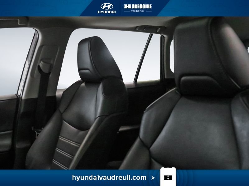 2020 Toyota Rav 4 Grey Blainville - photo #13