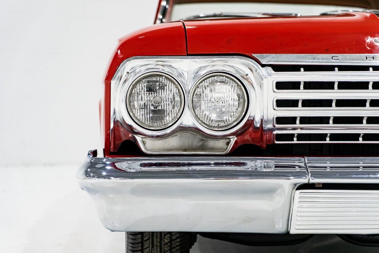 Chevrolet Biscayne Unrestored nearly all original parts 1962 Rouge Montréal - photo #3