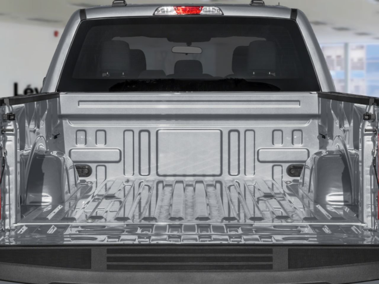 2027 Ford F-150 Oxford White Saint-Jérôme - photo #3