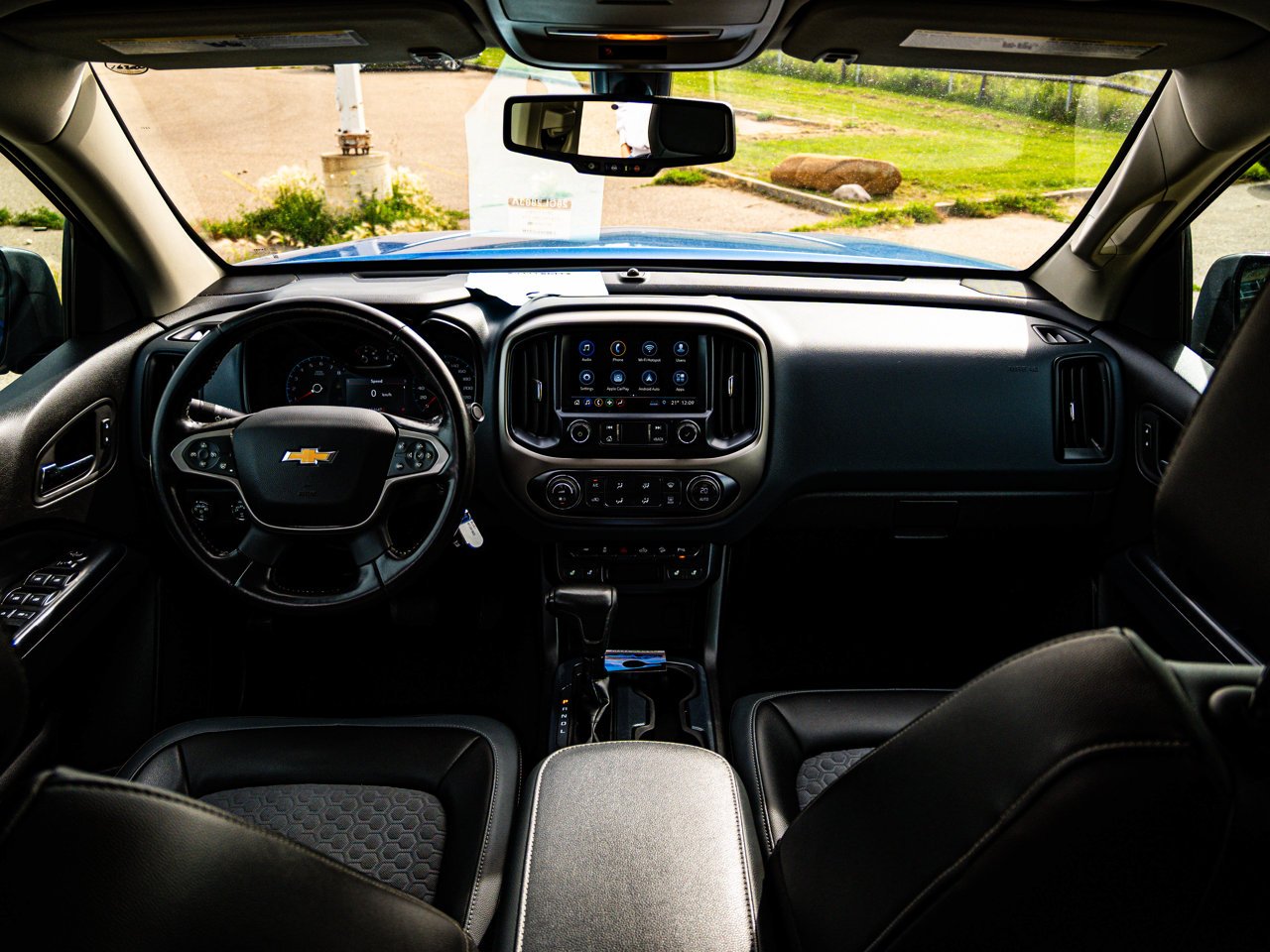 2021 Chevrolet Colorado 4WD Crew Cab 128 Z71 Blue Sherwood Park - photo #27