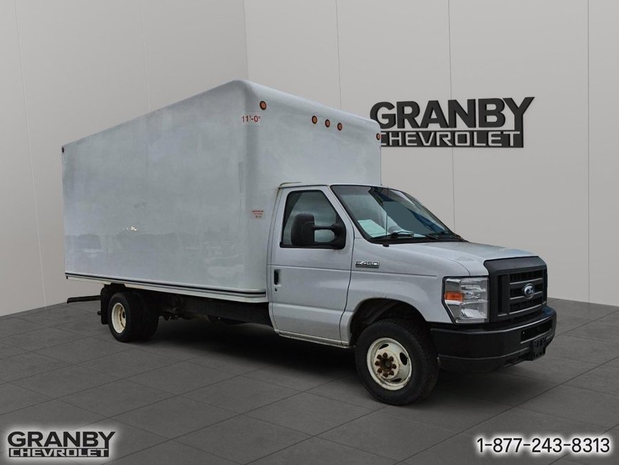 2019 Ford E-Series Cutaway 2019 White