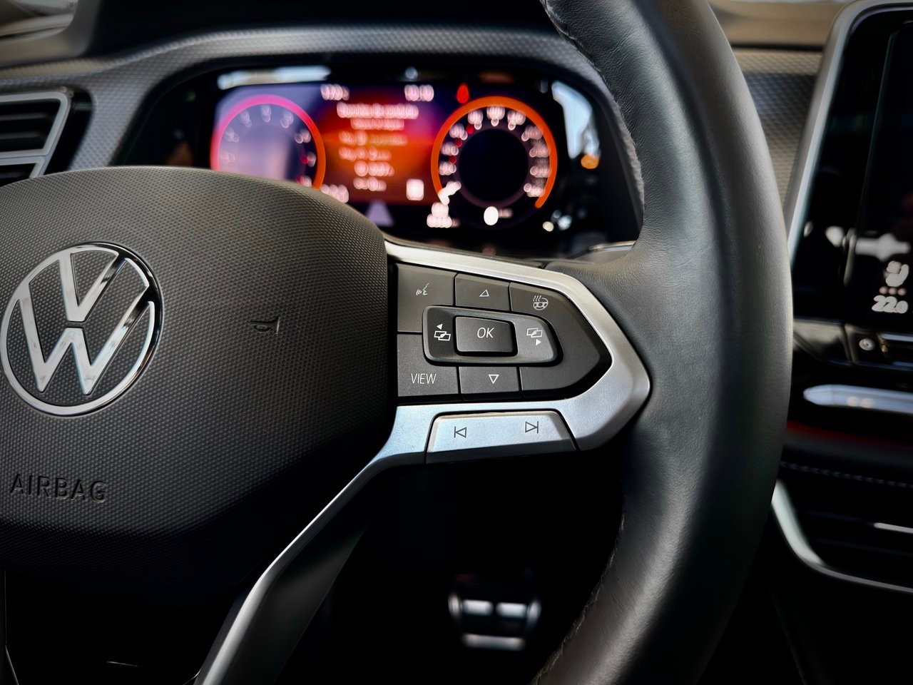 2026 Volkswagen Atlas Cross Sport Black Notre-Dame-des-Prairies - photo #26