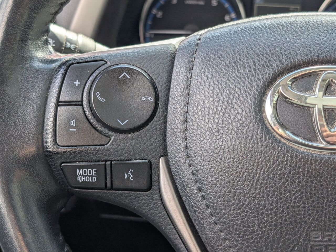 2017 Toyota RAV4 2T3DFREV0HW631881 Grey Sherbrooke - photo #15