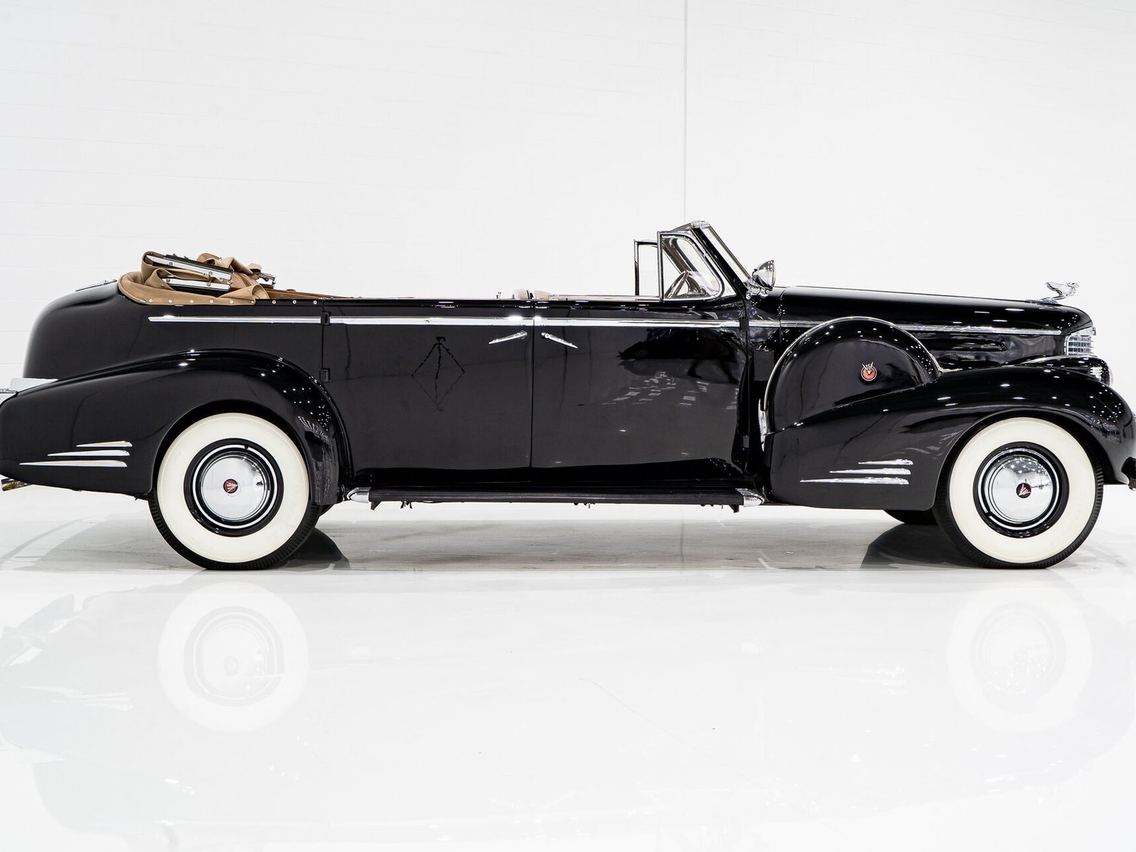 1938 Cadillac Series 90 **PRICE IN USD**1 of 13 V16 Black Montreal - photo #7