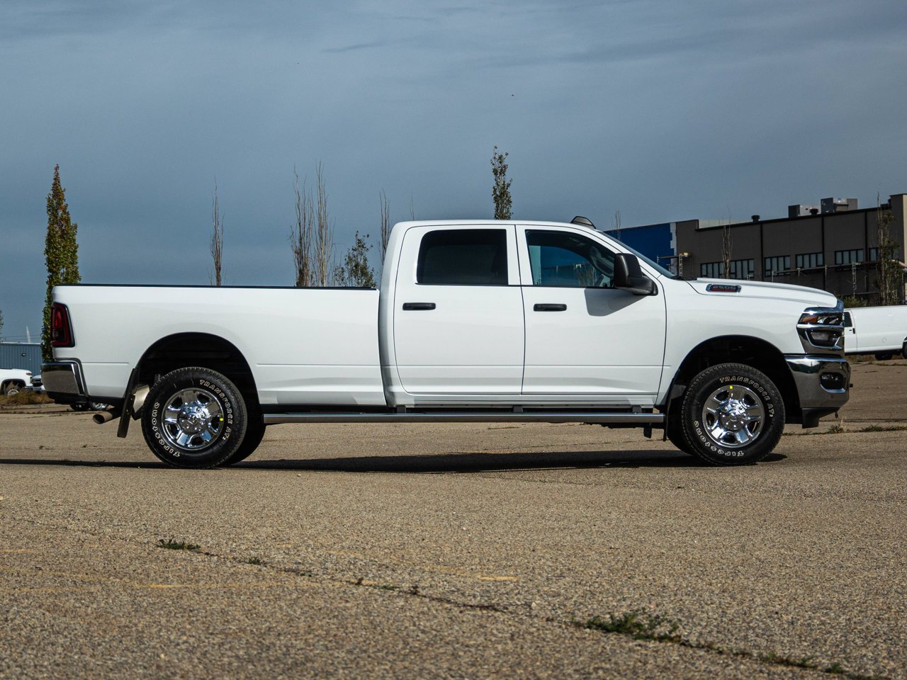 2025 Ram 2500 Tradesman 4x4 Crew Cab 8' Box White Sherwood Park - photo #14