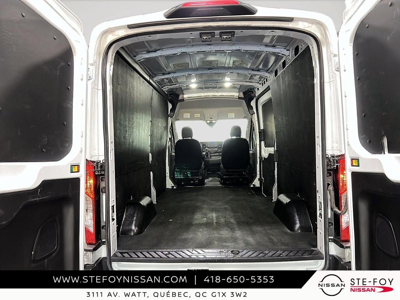 2025 Ford Transit fourgon utilitaire White Ste-Foy - photo #23