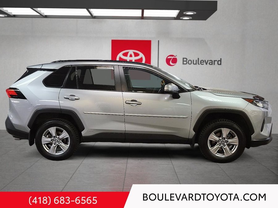 Toyota RAV4 HYBRIDE, LE, AWD 2023 Argent