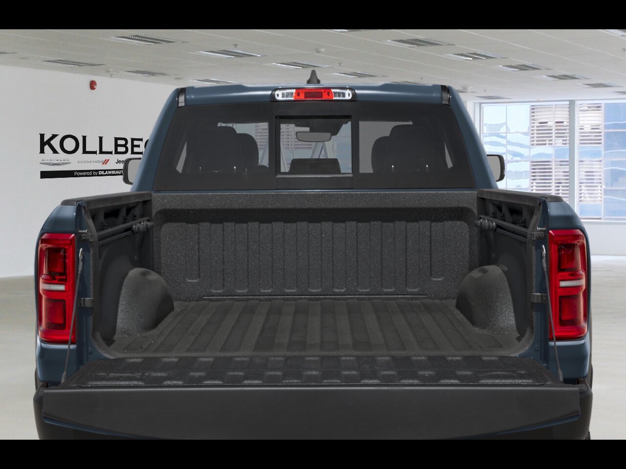 RAM 1500 270110 | RHO cabine d'équipe 4x4 caisse de 5 pi 7 po 2027 Vert Serrano métallisé Gatineau - photo #4