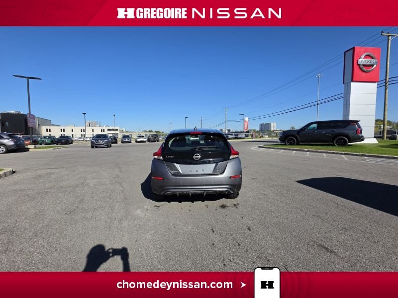 Nissan Leaf 2024 Gris Laval - photo #8