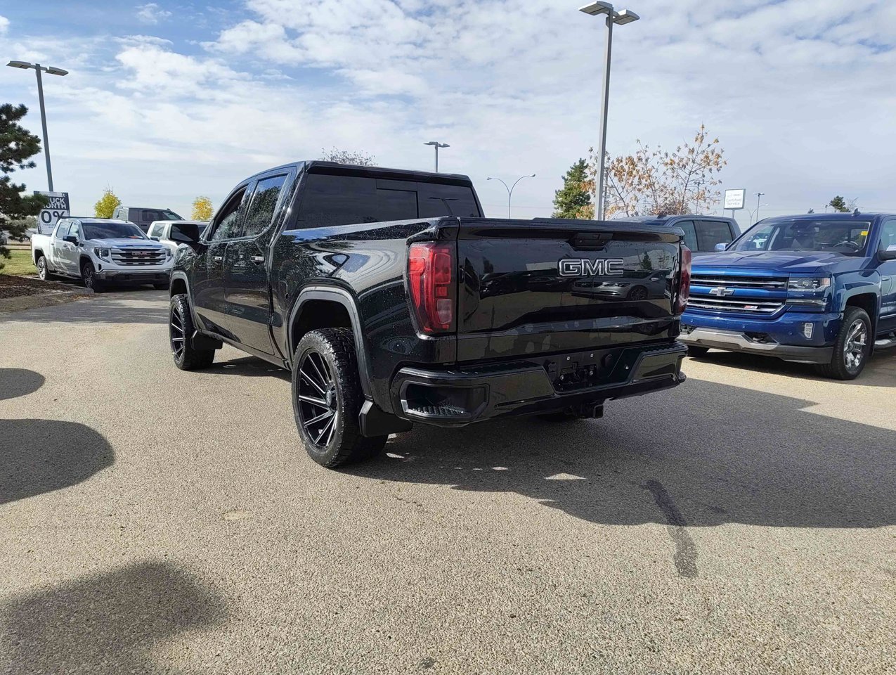 2020 GMC Sierra 1500 4WD Crew Cab 147 Elevation Black Sherwood Park - photo #4