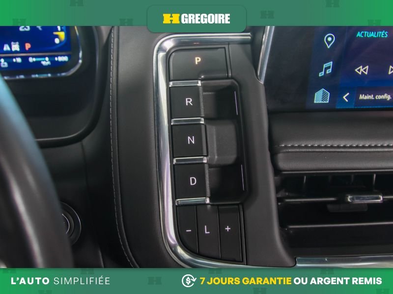 Chevrolet Suburban 2024 Blanc Blainville - photo #16