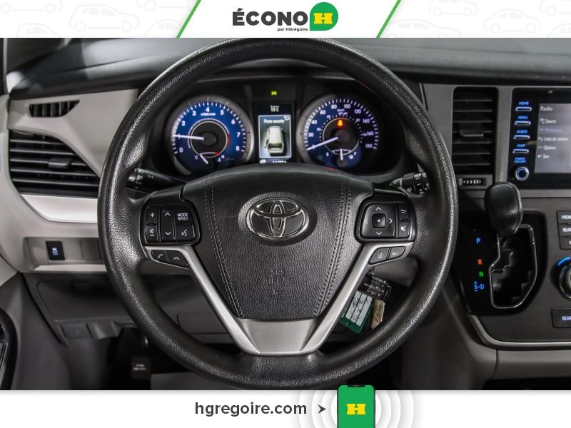 2020 Toyota Sienna White Saint-Eustache - photo #17