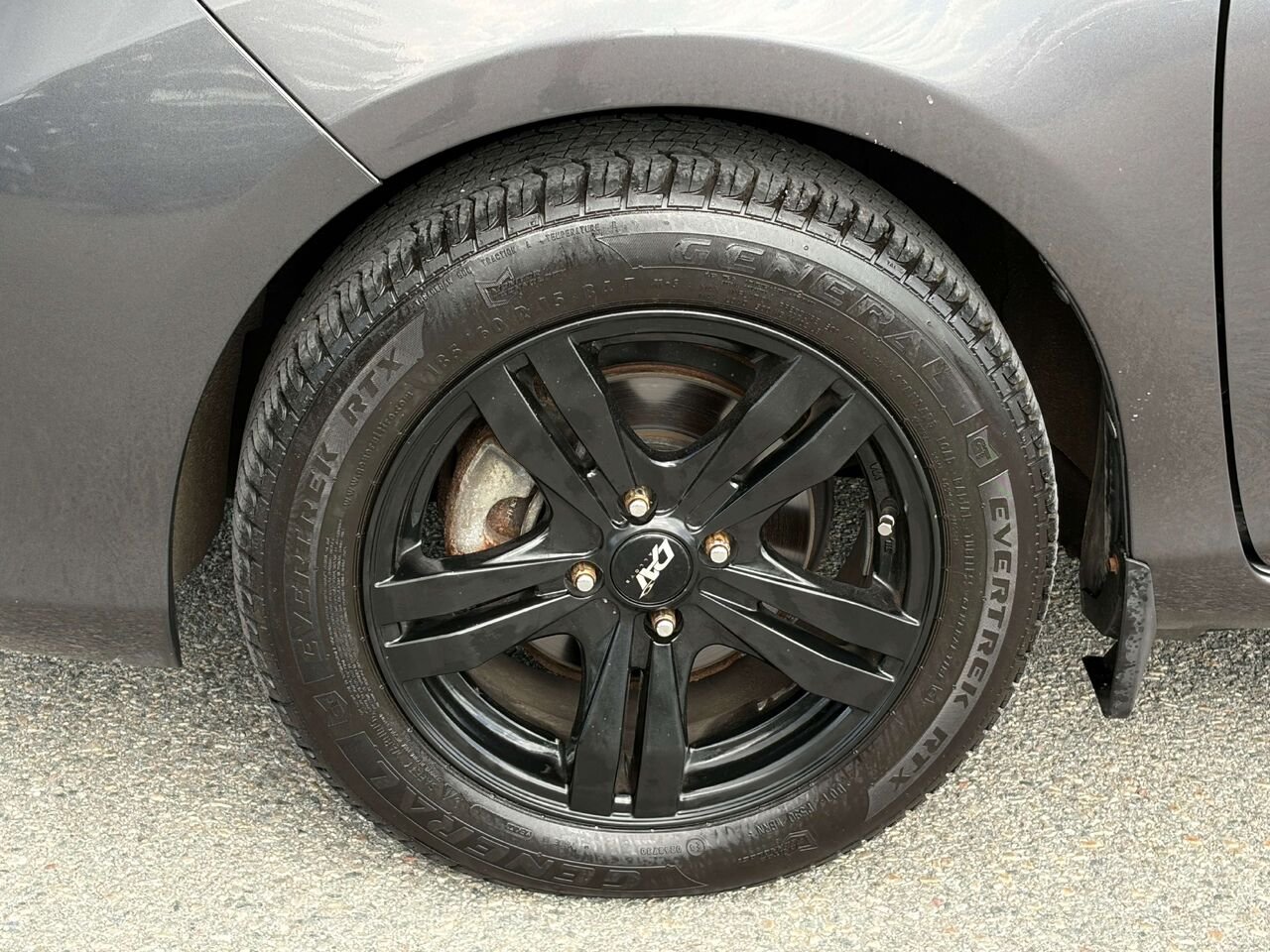2014 Toyota Yaris LE Grey Gatineau - photo #8