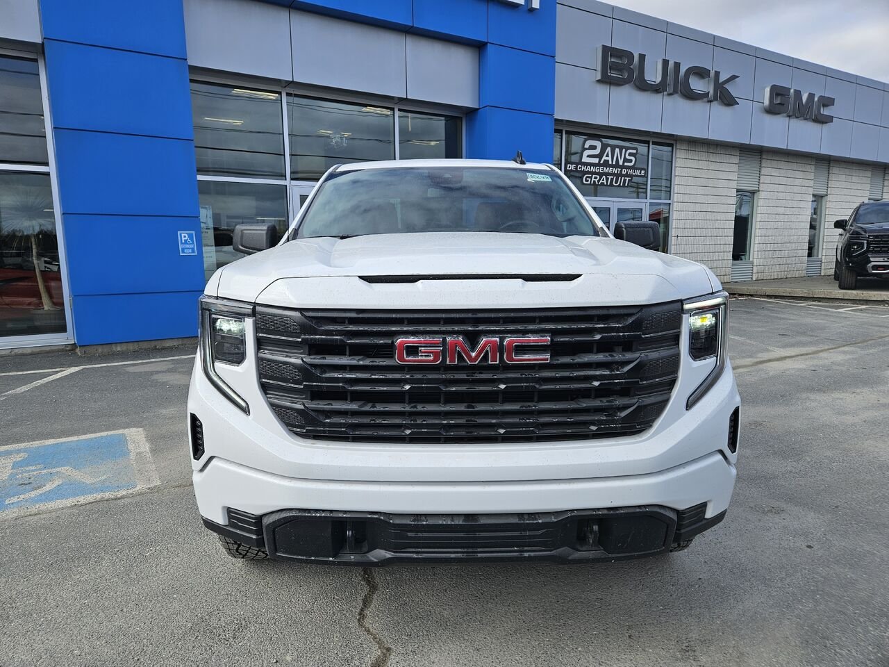 GMC Sierra 1500 Pro cabine multiplace 4RM 157 po 2026 Blanc sommet Thetford Mines - photo #5