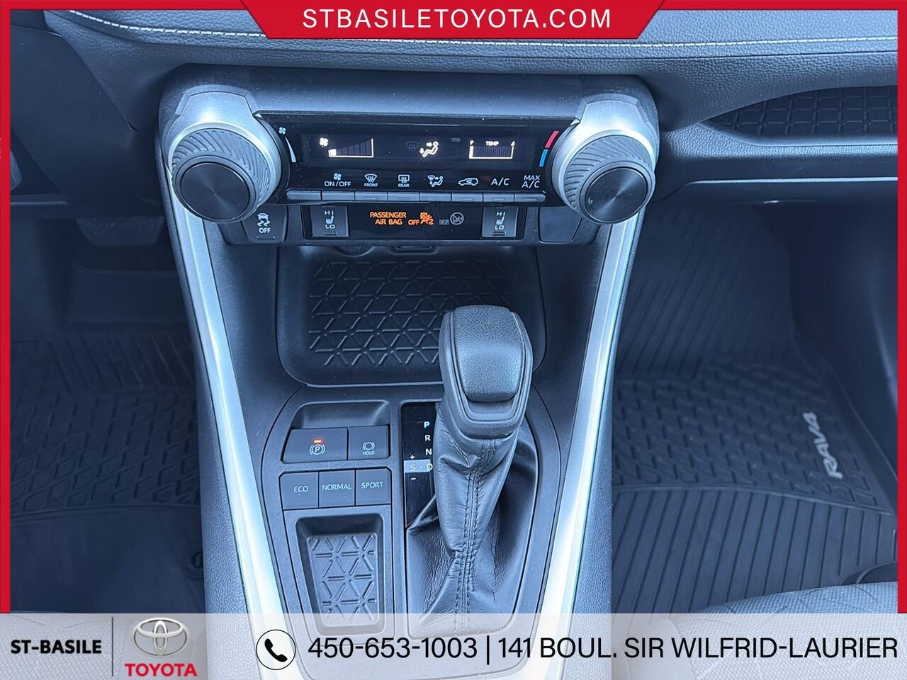 2022 TOYOTA RAV4 Grey Saint-Basile-le-Grand - photo #16