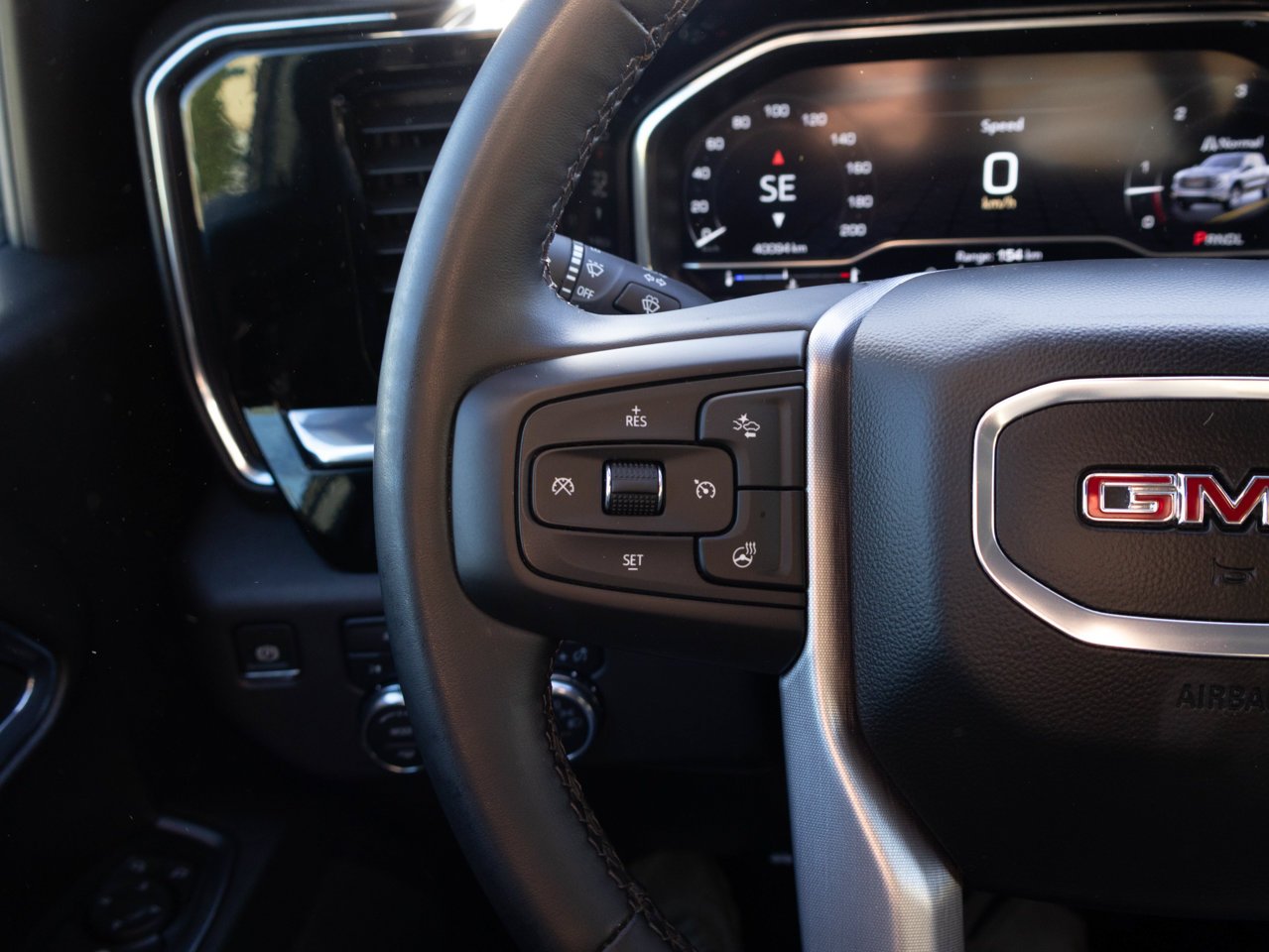 2024 GMC Sierra 1500 4WD Crew Cab 147 Elevation Black Sherwood Park - photo #18