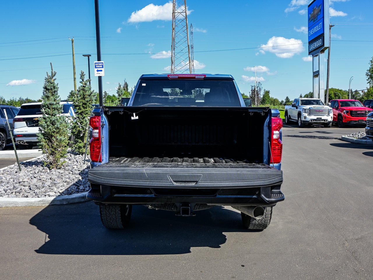 2026 Chevrolet Silverado 2500HD 4WD Crew Cab 159 Custom Blue Sherwood Park - photo #13