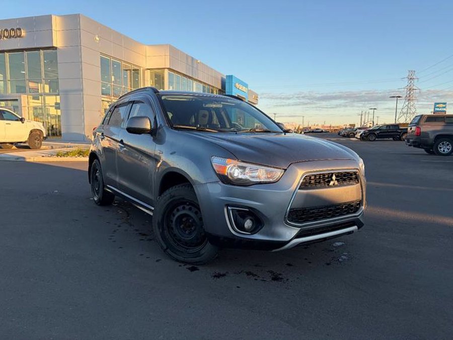 2014 Mitsubishi RVR SE Limited Edition 4WD 2.0L | Bucket Seats Grey