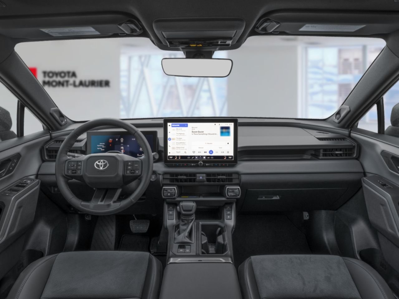 Toyota RAV4 2026 Frisson glacé nacré avec toit noir Mont-Laurier - photo #10
