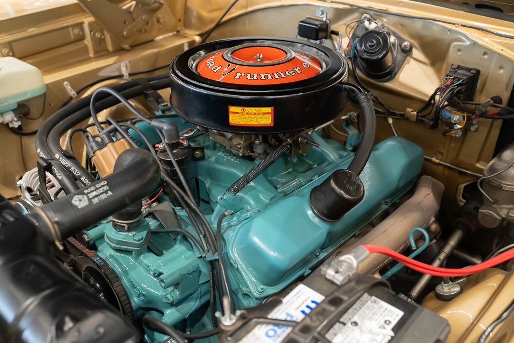 Plymouth Road Runner 1968 Beige Montréal - photo #54