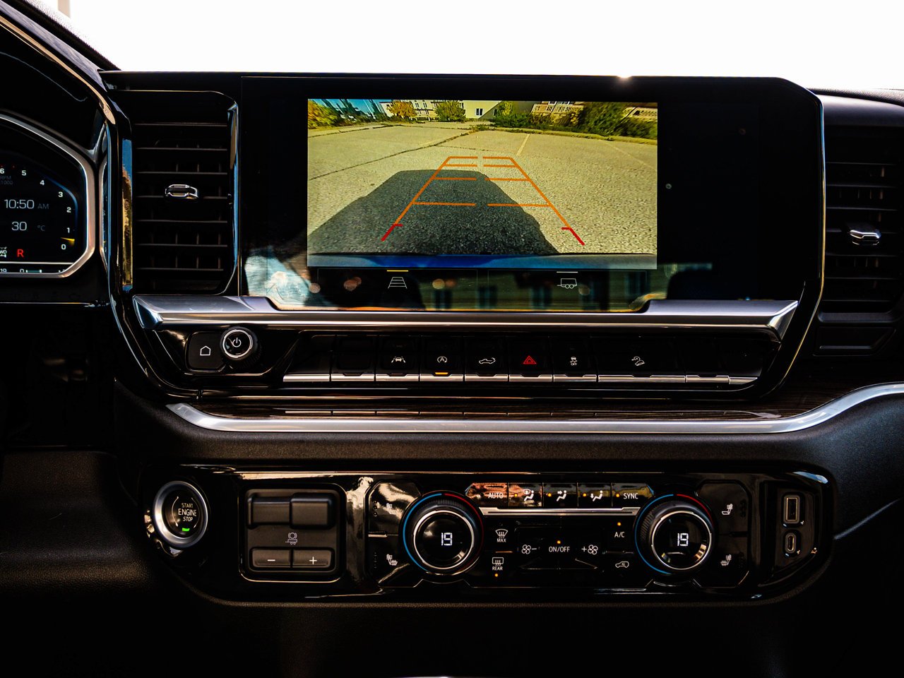 2022 Chevrolet Silverado 1500 4WD Crew Cab 147 RST Blue Sherwood Park - photo #25