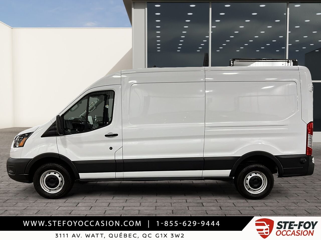 Ford Transit T-250 PA toit moyen 148 po 2024 Blanc Québec - photo #4