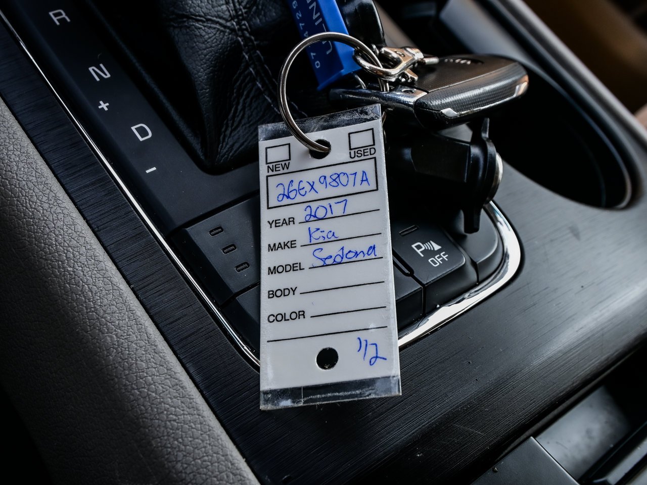 2017 Kia Sedona 4dr Wgn LX Grey Sherwood Park - photo #31