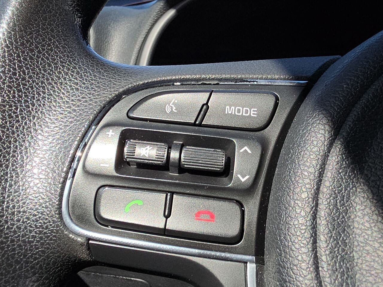 2017 Kia Sportage LX 4 portes TI, écran tactile, commande audio au volant, cruise control Blue Val-David - photo #17