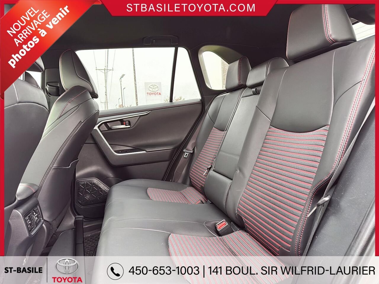 TOYOTA RAV4 PRIME 2024 Gris Saint-Basile-le-Grand - photo #3
