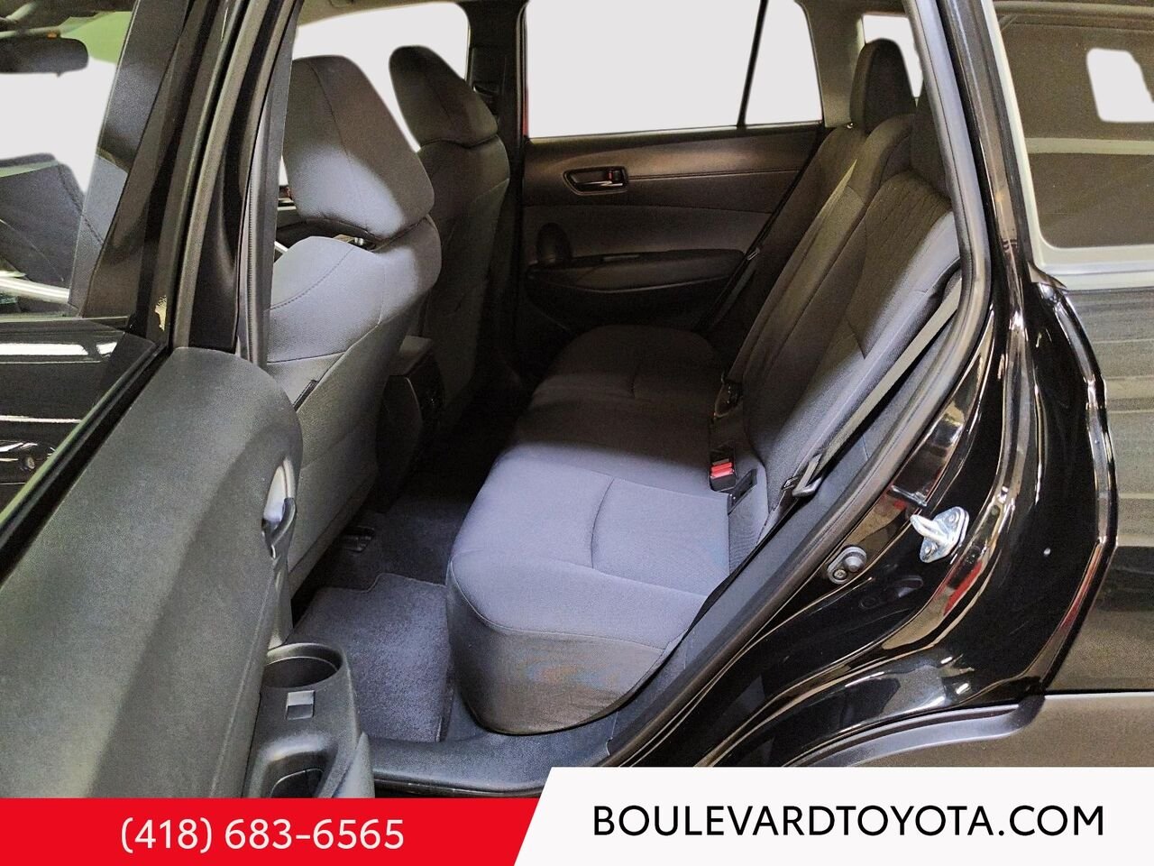2023 Toyota Corolla Cross 100461A-77 | LE, AWD Black Québec - photo #17