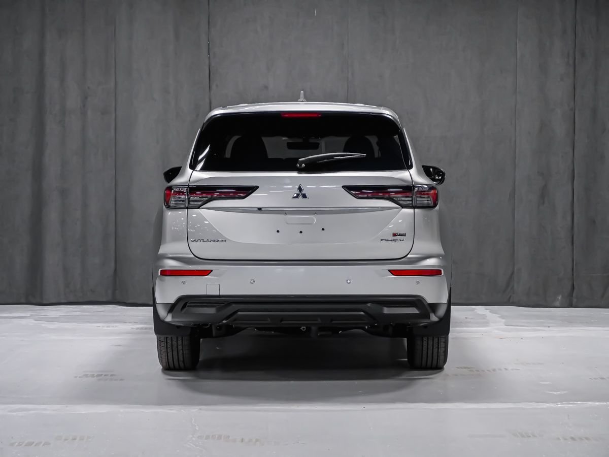 Mitsubishi Outlander PHEV ES 2026 Gris graphite métallisé Montréal - photo #5