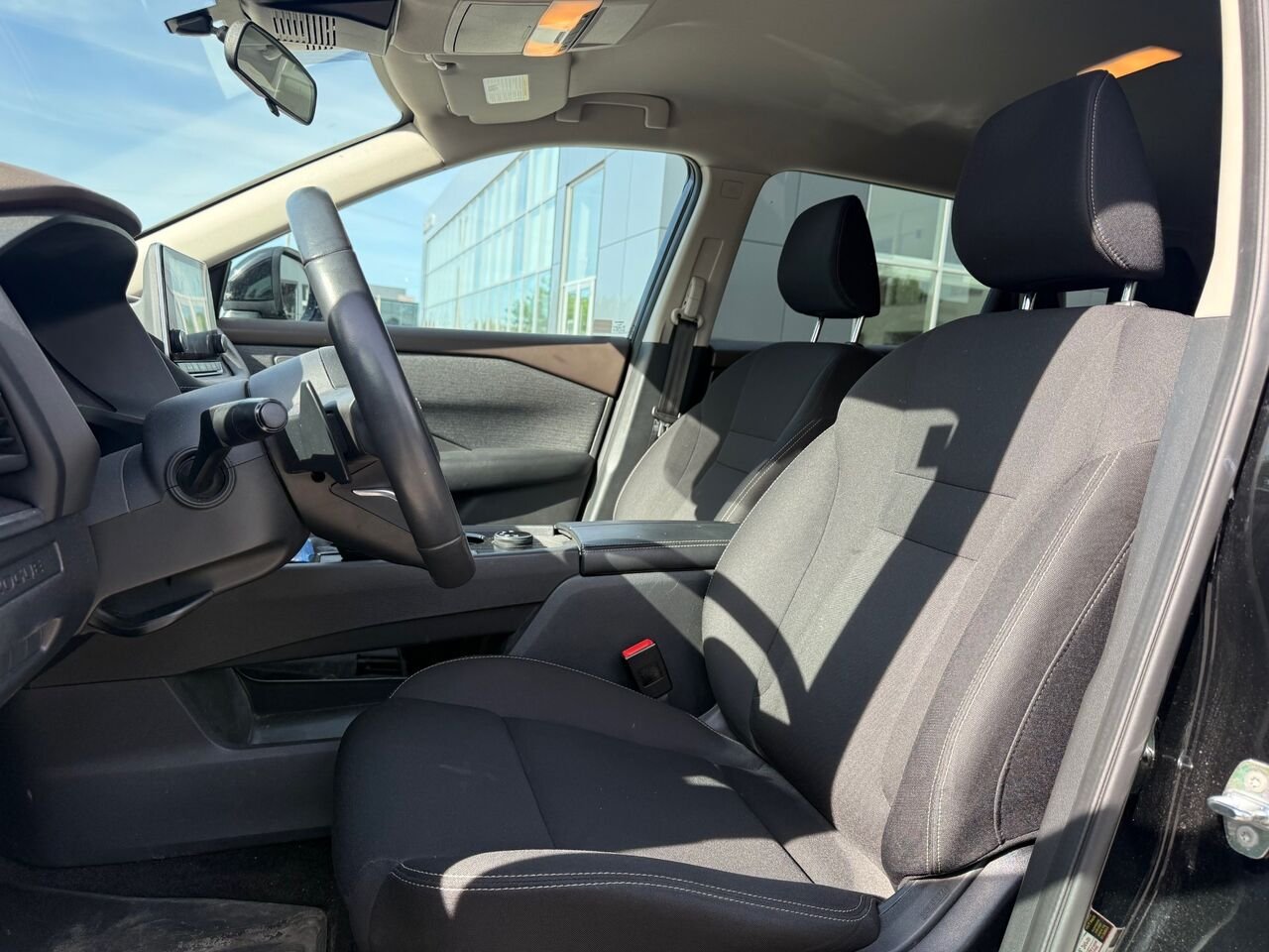 Nissan Rogue S AWD 2023 Noir Châteauguay - photo #2