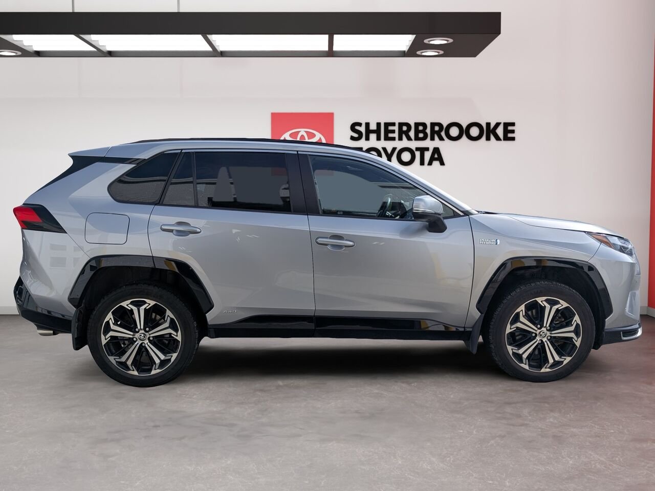Toyota RAV4 Prime XSE PRIME GR. TECHNO/SIÈGES CHAUFFANTS/TOIT OUVRANT/VOLANT CHAUFFANT/AC BIZONE 2022 Argent Sherbrooke - photo #2