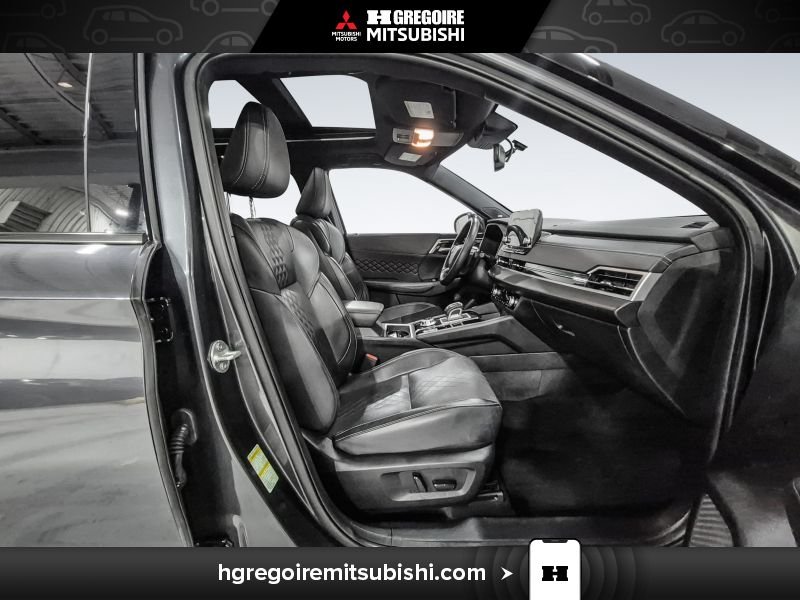 2024 Mitsubishi Outlander Grey Blainville - photo #16