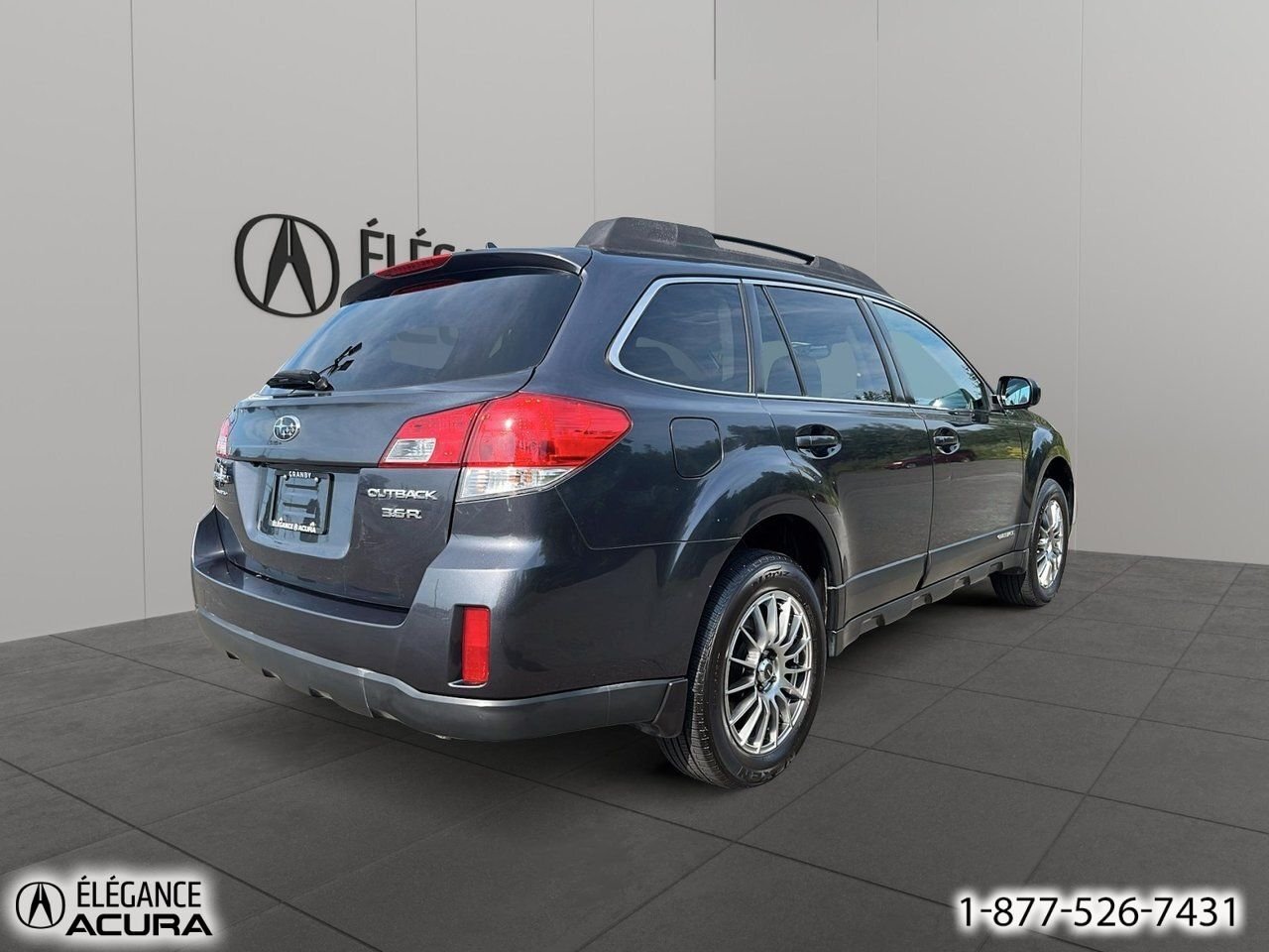 2013 Subaru Outback Familiale 5 portes, boîte automatique, 3.6R avec Groupe Limité | 26079A Grey Granby - photo #4