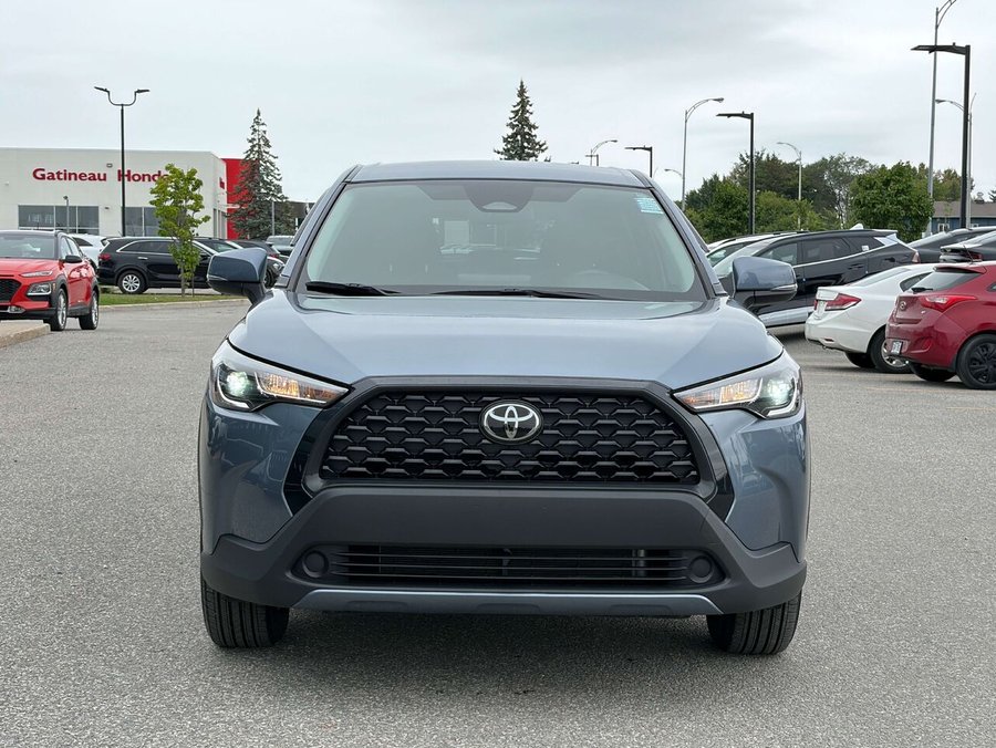 2023 Toyota Corolla Cross LE Blue
