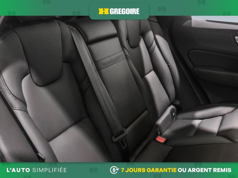 2021 Volvo XC60 White Blainville - photo #29