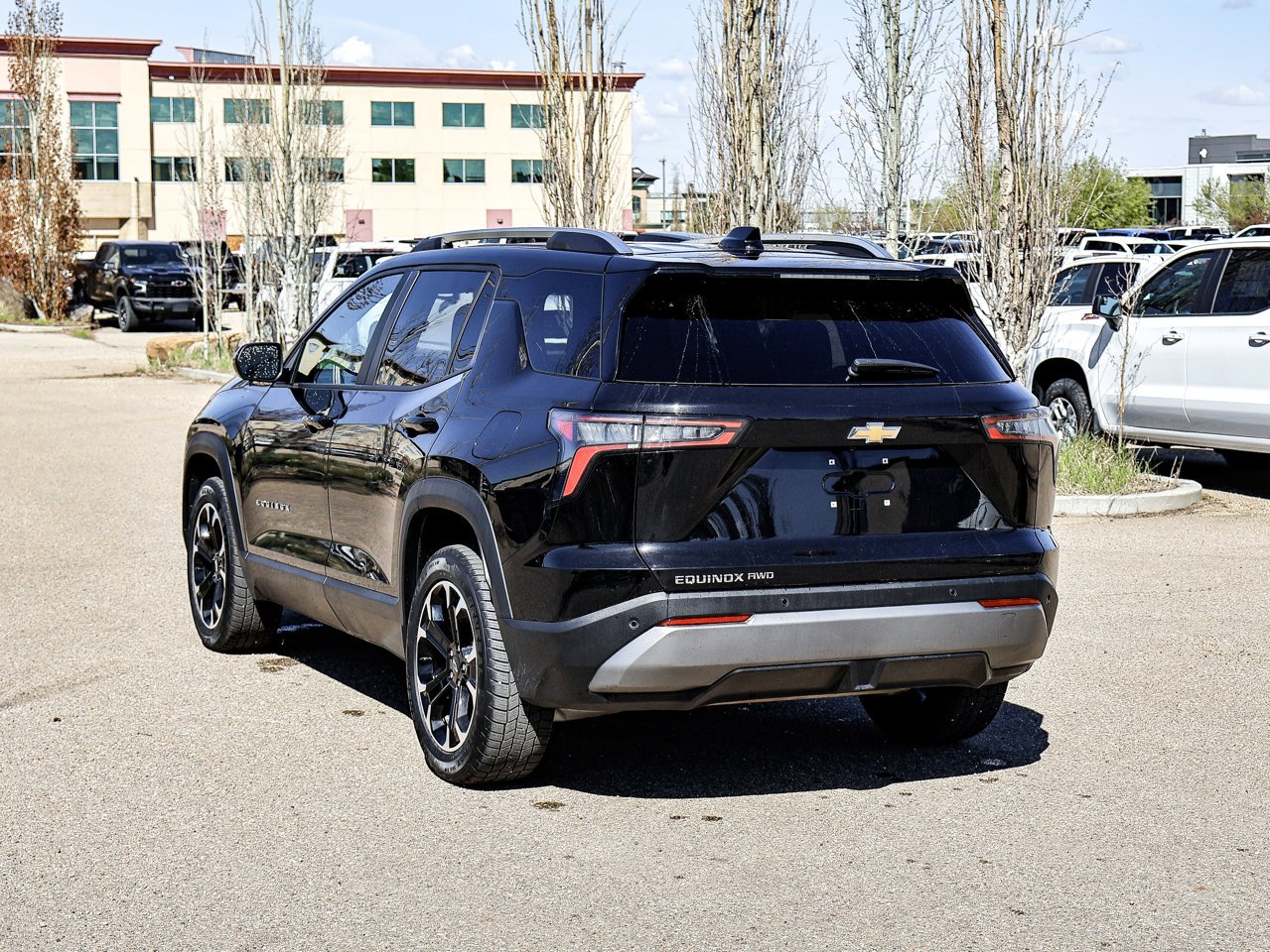 2026 Chevrolet Equinox AWD 4dr LT w/2LT Black Sherwood Park - photo #10