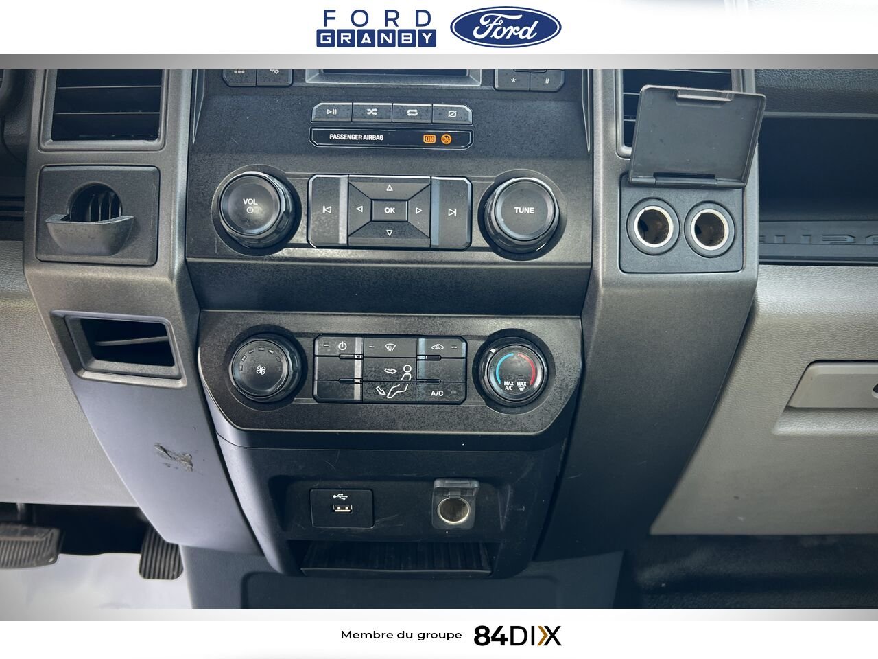 Ford Super Duty F-550 DRW 2022 Blanc Granby - photo #22