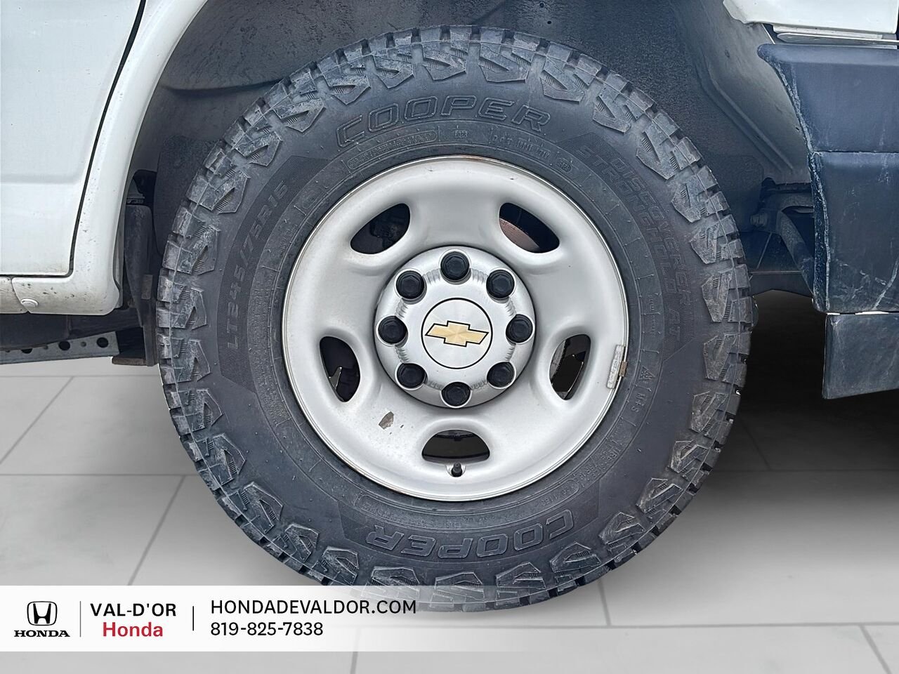 2025 Chevrolet Fourgonnette commerciale tronquée Express 3500 fourgonnette 159 po White Val-d'Or - photo #5